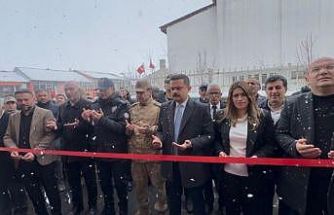 Karayazı’da esnaf derneği açıldı