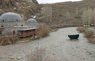 Kars Çayı’nın debisi yükseldi