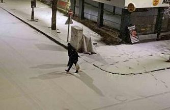 Kars’ta Nisan sürprizi: Şehir merkezi 5 dakikada beyaza büründü