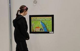 Kartepe’de öğrencilerin 23 Nisan temalı eserleri sergileniyor
