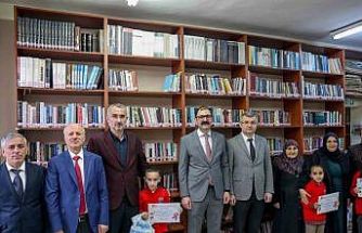 Kastamonu’da en çok kitap okuyan öğrenciler ödüllendirildi
