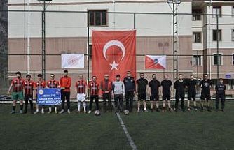 Kemaliye’de Polis Haftası’nda dostluk maçı düzenlendi