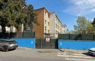 Kırmızı ışık ihlali yapan İETT otobüsü çocuğu altına aldı: O anlar kamerada