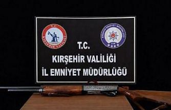 Kırşehir’de polis ruhsatsız silah ele geçirdi