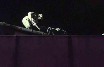 Küçükçekmece’de otel yangınında mahsur kalan iki kişi kurtarıldı