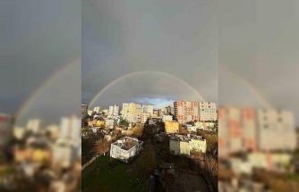 Kurtalan’da yağmur sonrası gökkuşağı göz kamaştırdı