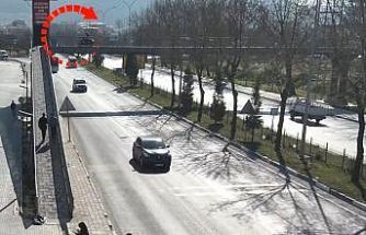 Kütahya İl Emniyet Müdürlüğü’nden motosiklet sürücülerine yaya üst geçidi uyarısı