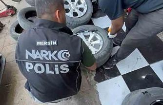 Lastiklere yapılan özel bölmeden 8 kilo 266 gram eroin çıktı