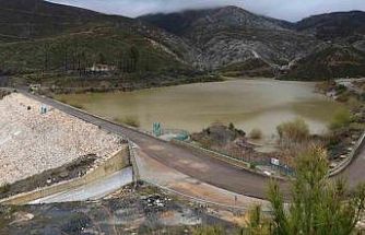 Maksimum seviyeye ulaşan Kozağaç Barajı’nda su tahliyesine başlandı