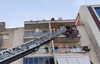 Manisa’da çamaşır makinesinden çıkan yangın paniğe neden oldu