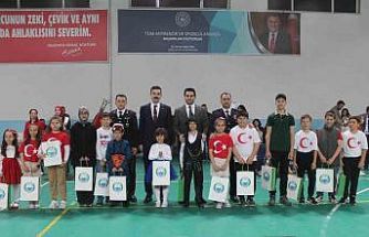 Manyas’ta 23 Nisan coşkusu