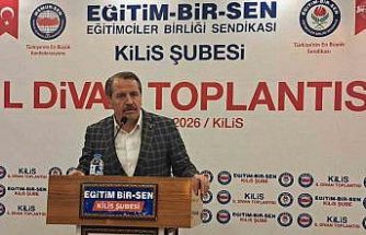 Memur-Sen Genel Başkanı Ali Yalçın: "Okullarda gerekirse tuşlu telefonlara dönüş olabilir"