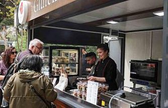 Menderes Park’ta Vegan Kafe dönemi yoğun ilgiyle başladı