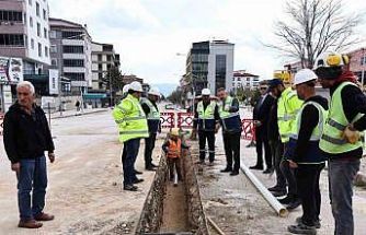 Merzifon’un içme suyu projesinde boru döşeme çalışması sürüyor