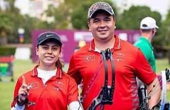 Milli okçular Hazal ve Emircan’dan altın madalya