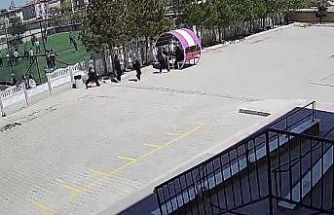 Minik yüreklerin polise yaptığı jest kalpleri ısıttı