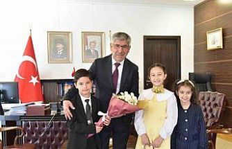 MSKÜ’de Rektörlük makamı çocuklara emanet