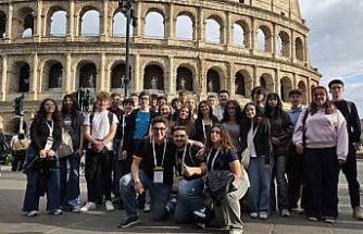 Muğlalı öğrenci İtalya’daki bilim zirvesinde Türkiye’yi temsil etti