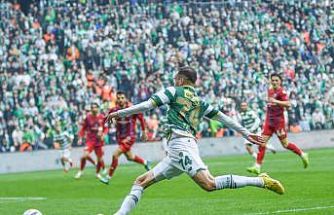 Nesine 2. Lig: Bursaspor: 2 - Mardin 1969 Spor: 0