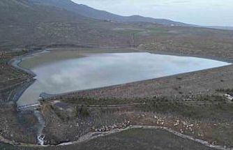 Niğde’de sağanak ve eriyen kar suları taşkınlara neden oldu