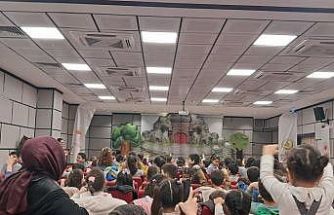 Okul öncesi öğrencileri ‘Akıllı Tavşan Momo’ müzikaline katıldı