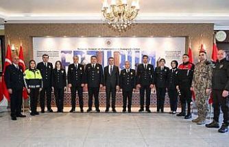 "Onların fedakârlık anlayışı her türlü takdirin üzerindedir"