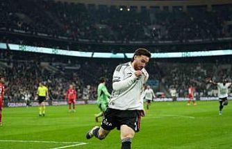 Orkun Kökçü son 10 maçta 7 gol attı