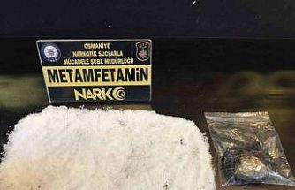 Osmaniye’de 3 araçta uyuşturucu operasyonu: 5 tutuklama