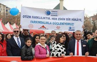 Otizm için Cacabey Meydanı’nda buluşma