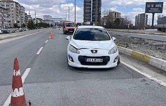 Otomobil çarpan kız çocuğu ağır yaralandı