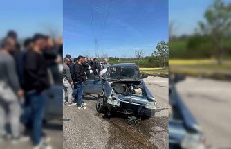 Otomobil ile otobüs çarpıştı: 1 yaralı