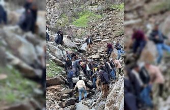 Pancar toplamaya gitti, kayalıklardan düşerek yaralandı