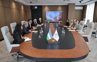 Rektör Hacımüftüoğlu’ndan Özbekistan’da kritik ilaç zirvesi