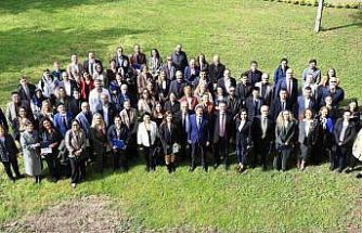 Rektör Yılmaz, başarılı akademisyenlerle bir araya gelmeye devam ediyor