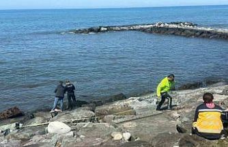 Rize’de kıyıya vuran erkek cesedi bulundu