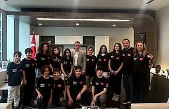 Salihli’den Miami Başkonsolosu’na Sardes Hediyesi