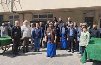 Şarköy’de seyyar satıcılardan belediye önünde açıklama