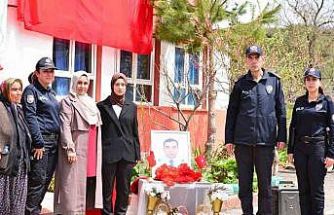 Şehit polisin adı memleketi Feke’de okula verildi