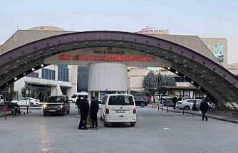 Siirt’te ağaç budarken kolu kesilen adam hayatını kaybetti