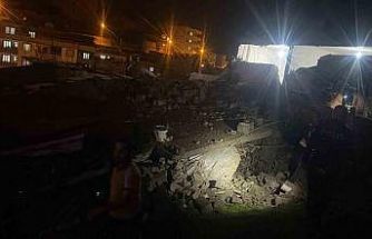 Siirt’te metruk bina çöktü
