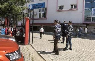 Siirt’te okul çevrelerinde güvenlik önlemleri artırıldı