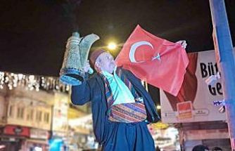 Sınırın sıfır noktasında Dünya Kupası coşkusu: Türk bayrakları dalgalandı