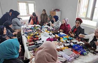 Şırnak’ta kadınlar ’Berivan bebek’ ile ailelerini geçindiriyor