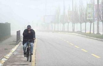 Sis şehri etkisi altına aldı, görüş mesafesi 10 metreye kadar düştü