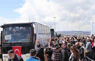 Sivas’ta 312 hacı adayı dualarla kutsal topraklara uğurlandı