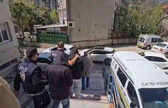 Sosyal medya üzerinden fuhuşa aracılık yapan 5 şüpheli yakalandı
