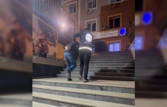 Sosyal medyada polis yeleği giyerek yayın yapan şahıs gözaltına alındı