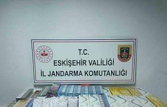 Şüpheli şahsın araçında gümrük kaçağı sigara ve nargile tütünü ele geçirildi