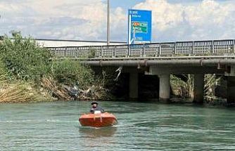 Suya atlayıp kayıp olan genci arama çalışmaları sürüyor