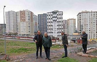 Talas’ta hafta sonu mesaisi: Yeni park ve otopark alanları incelendi